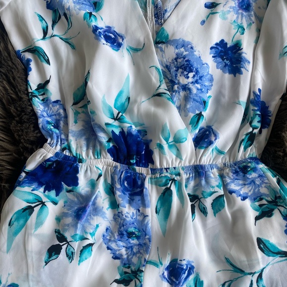 Forever 21 Floral Romper - Picture 7 of 7